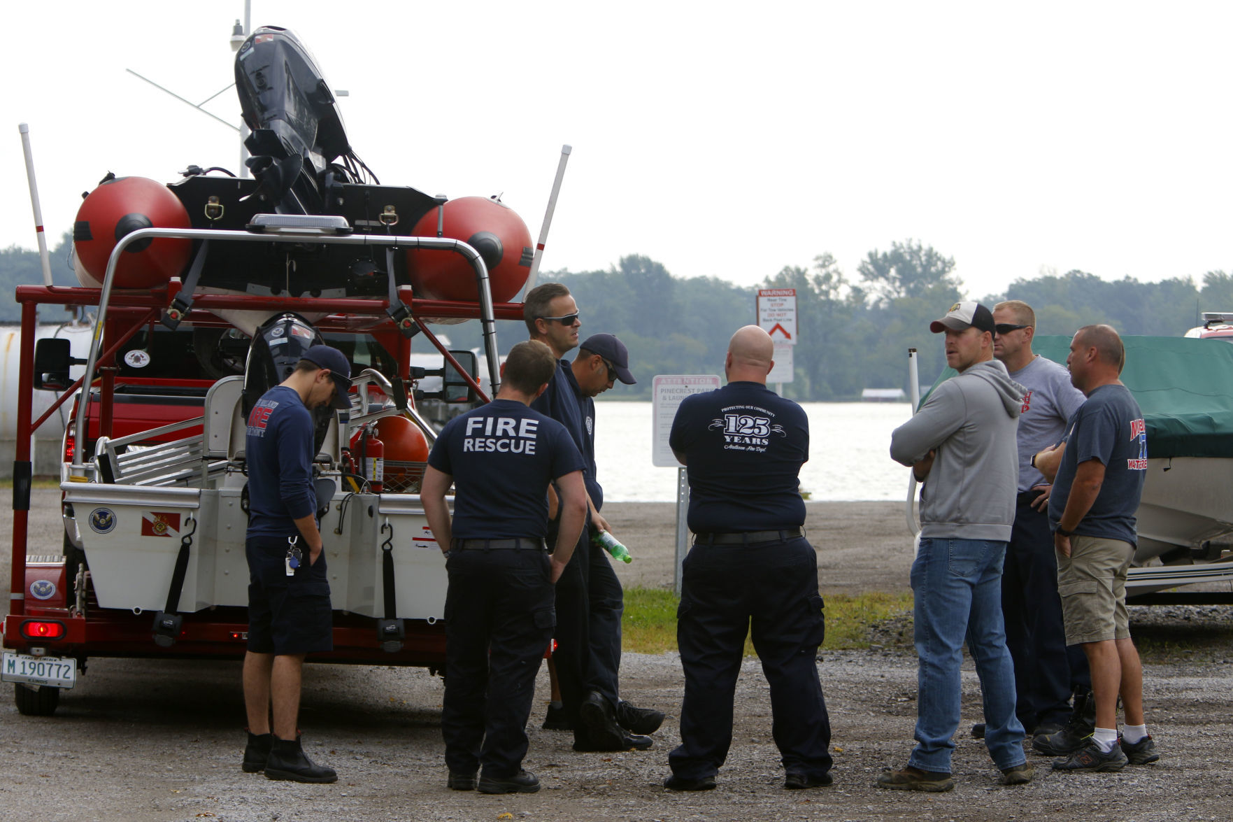 Gallery: Dive crews train on Cedar Lake
